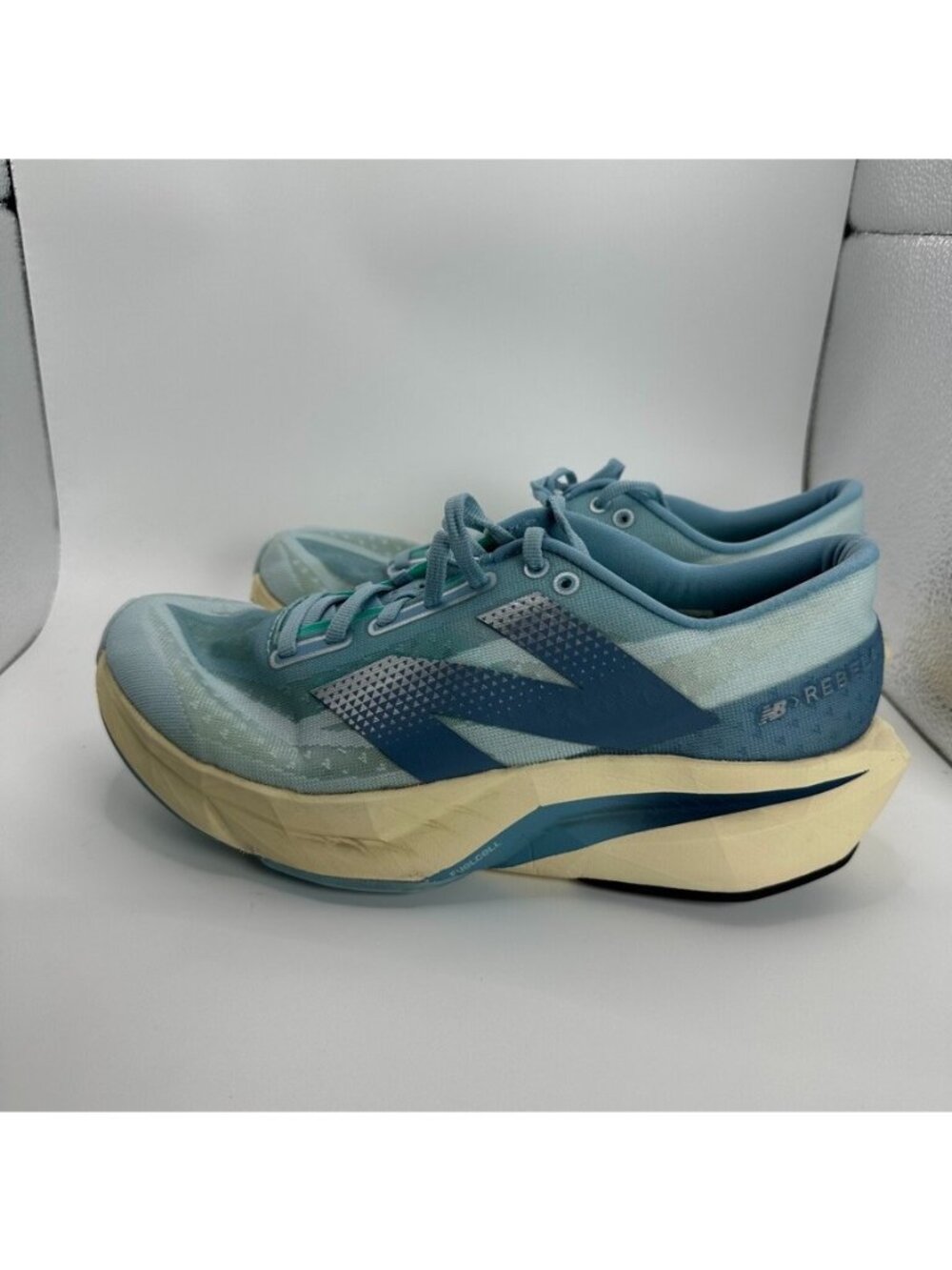 New Balance Fuelcell Rebel v4 Shoes Womens Size 9 Blue Running Cushioned - Picture 4 of 10
